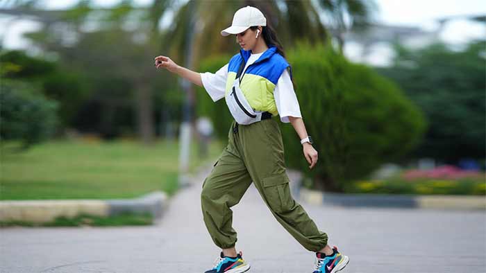 استایل استایل اسپرت-خیابانی (برای دختران پرجنبوجوش)