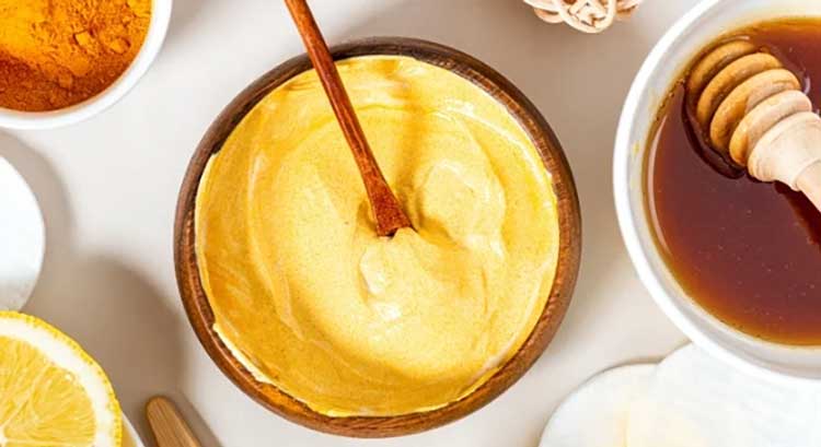 ماسک قدرتمند عسل و زردچوبه (Honey and Turmeric Mask)